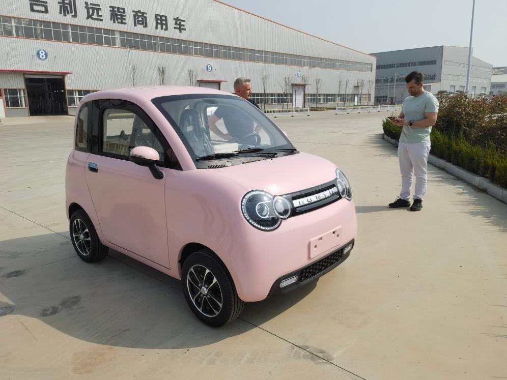 La alta calidad gana reconocimiento y elogios después de que los clientes europeos condujeran el BTE09